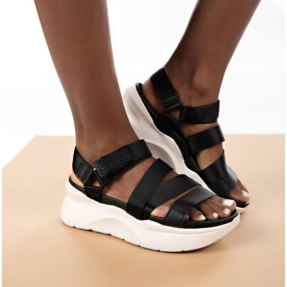 UGG Women's LA Shores Ankle Strap Sandal - Picture 3 of 5